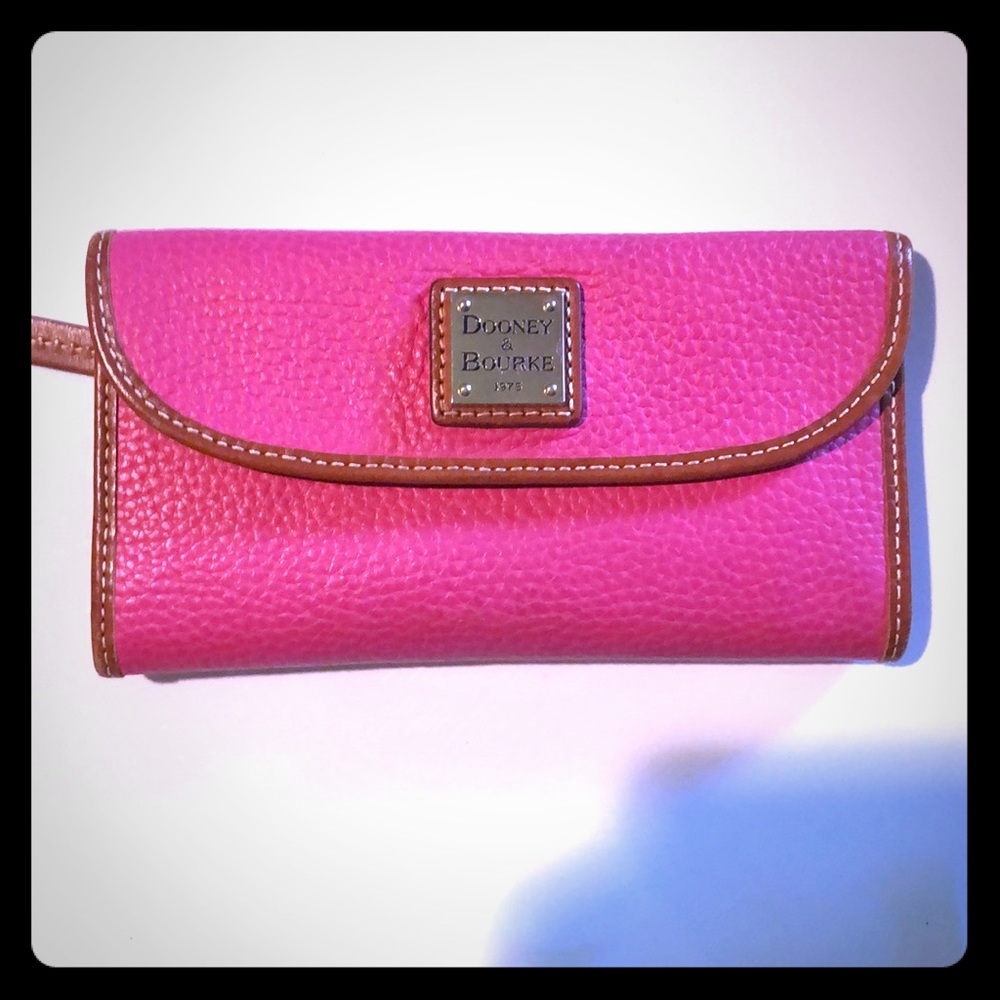 Dooney & Bourke Pink Trifold leather wallet